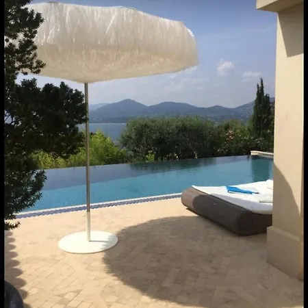 Σπίτι διακοπών Charming New2-Bed House With Lagoon Swimming Pool *